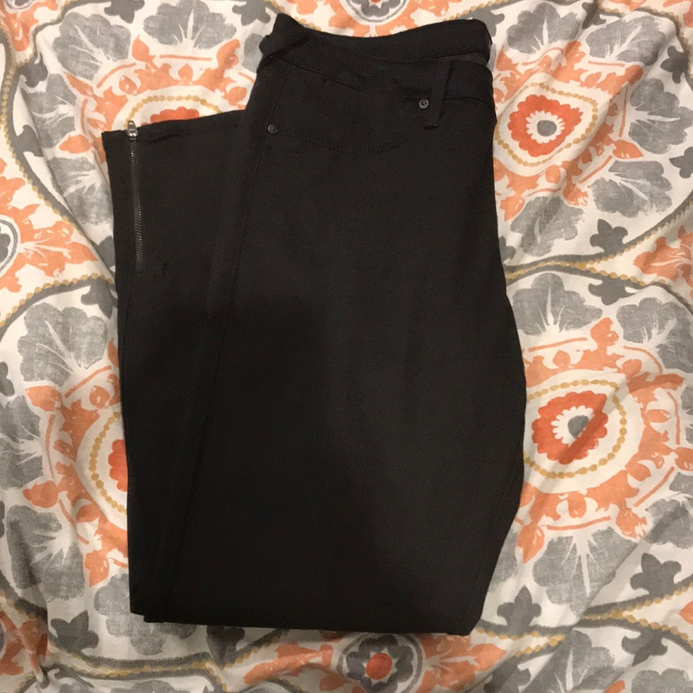 Women’s Black Jeans